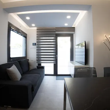 Phaedrus Living: Luxury Mackenzie Flat Appartement *